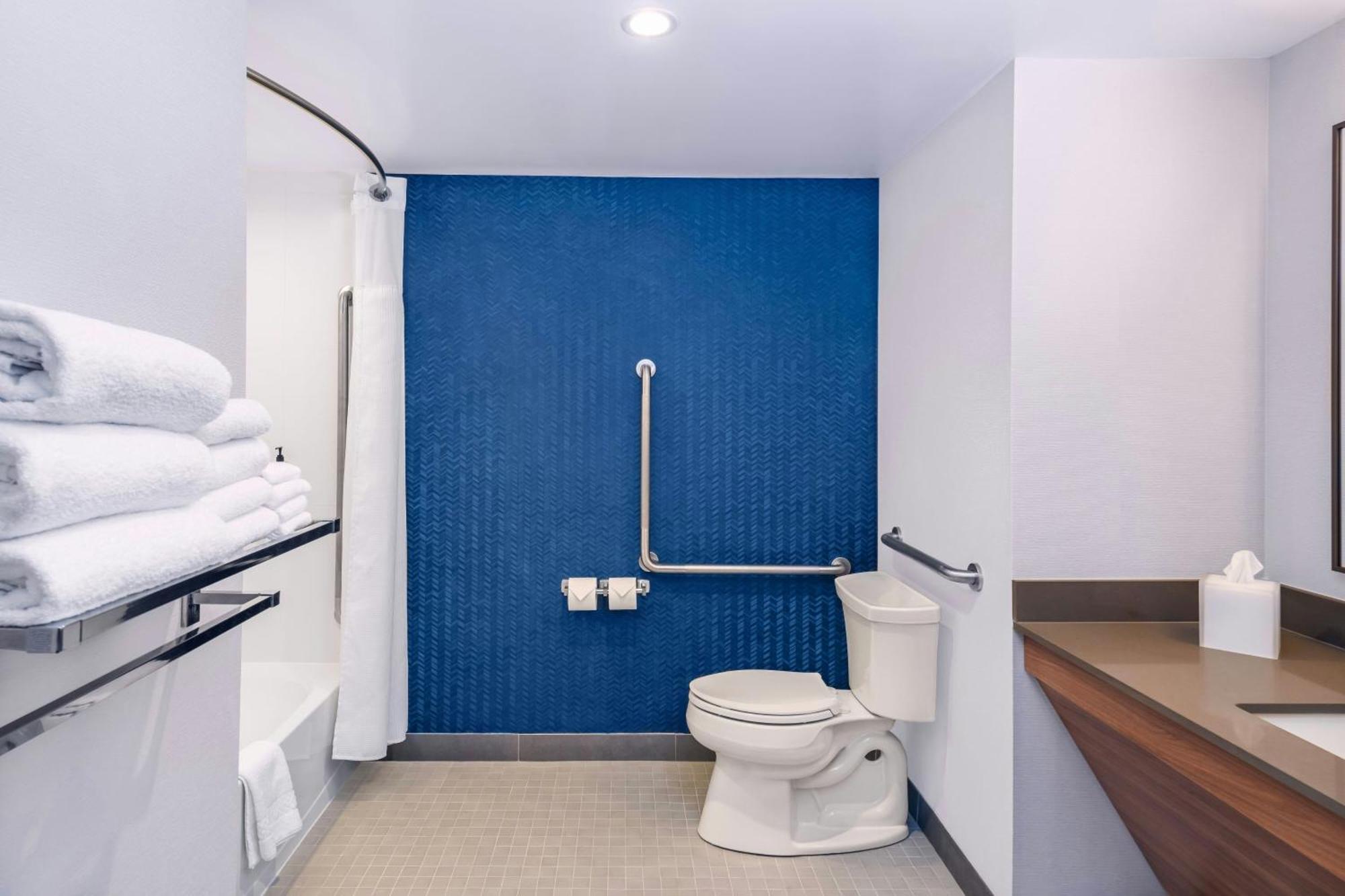 Fairfield By Marriott Inn & Suites Gravenhurst Muskoka Dış mekan fotoğraf