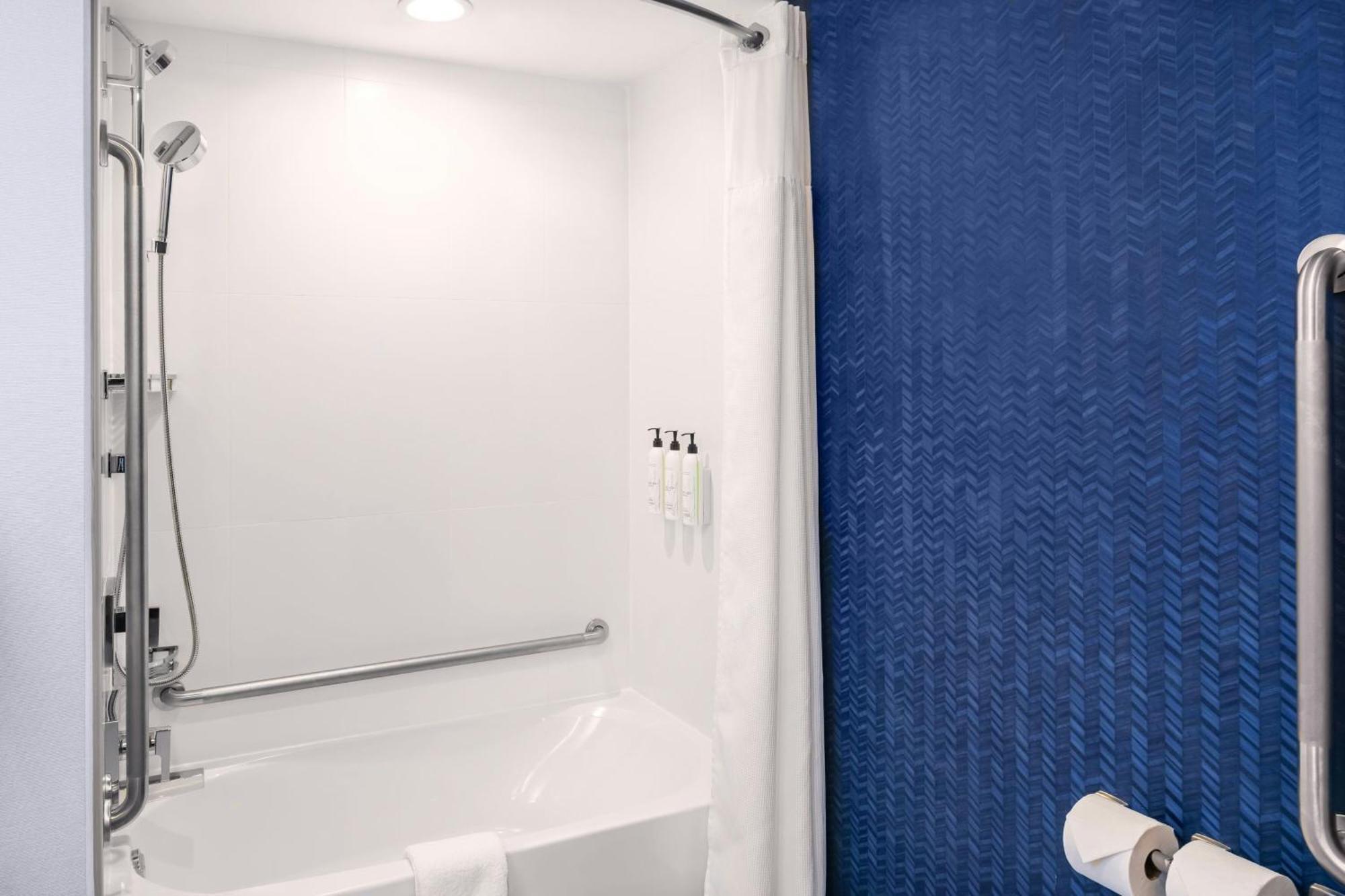 Fairfield By Marriott Inn & Suites Gravenhurst Muskoka Dış mekan fotoğraf